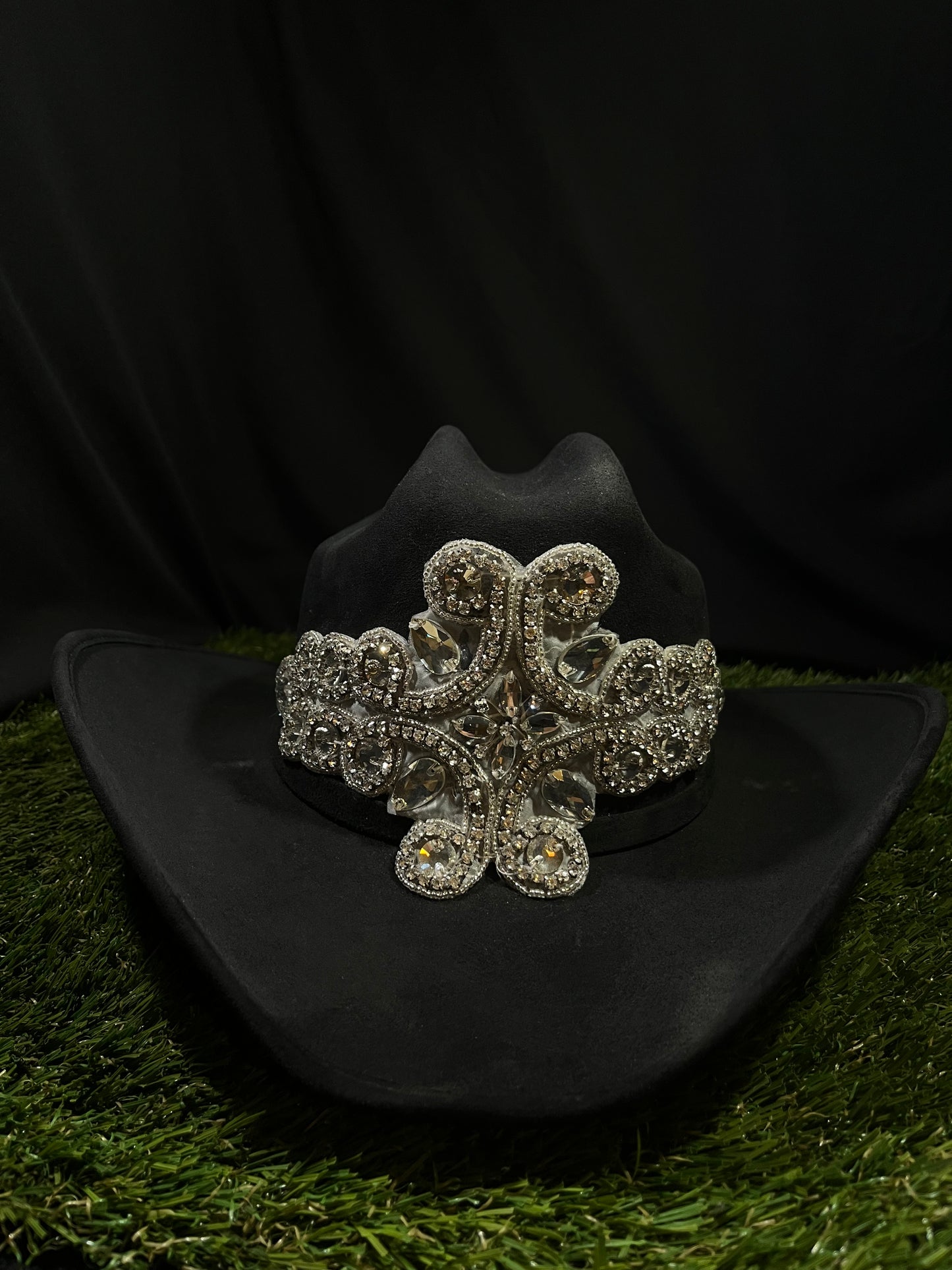 Embellished Shiny Rhinestone Cowgirl Hat – Sparkling Western Glam, Festival-Ready Shine