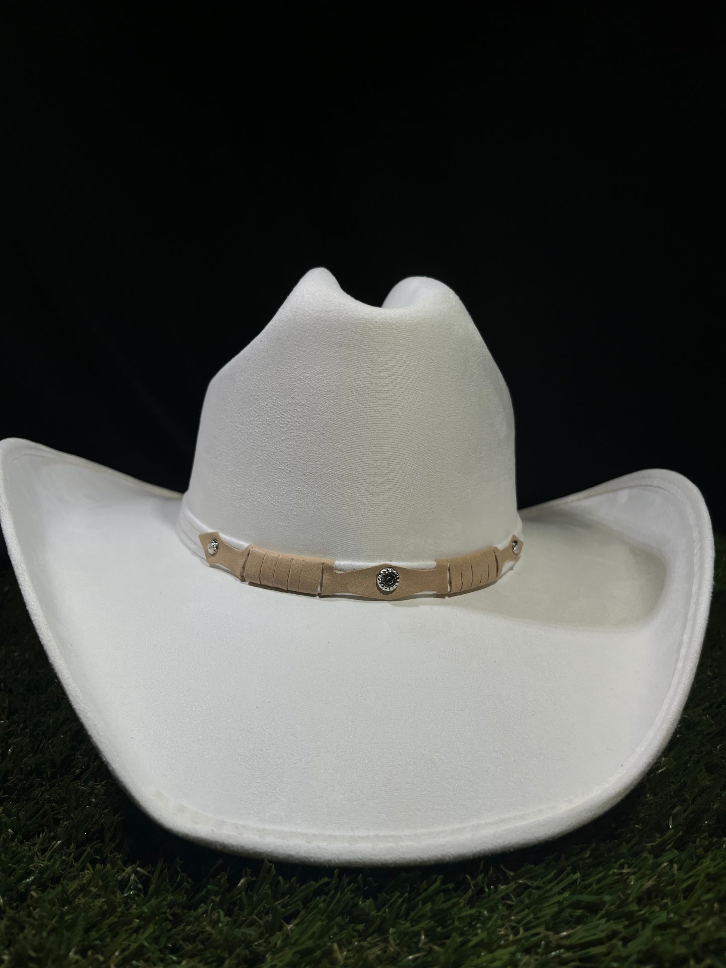 Timeless White Felt Cowboy Cowgirl Hat