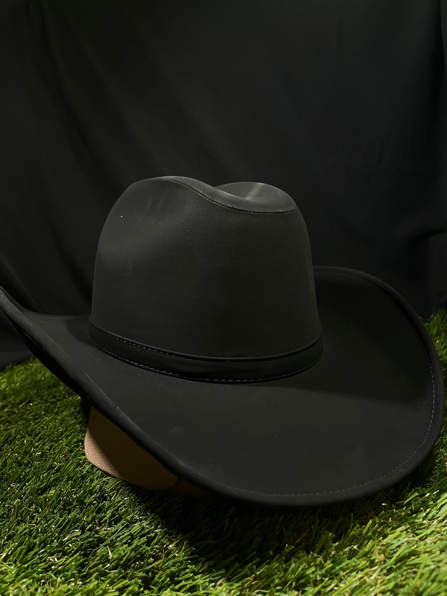 The Class Modern Cowboy- Black