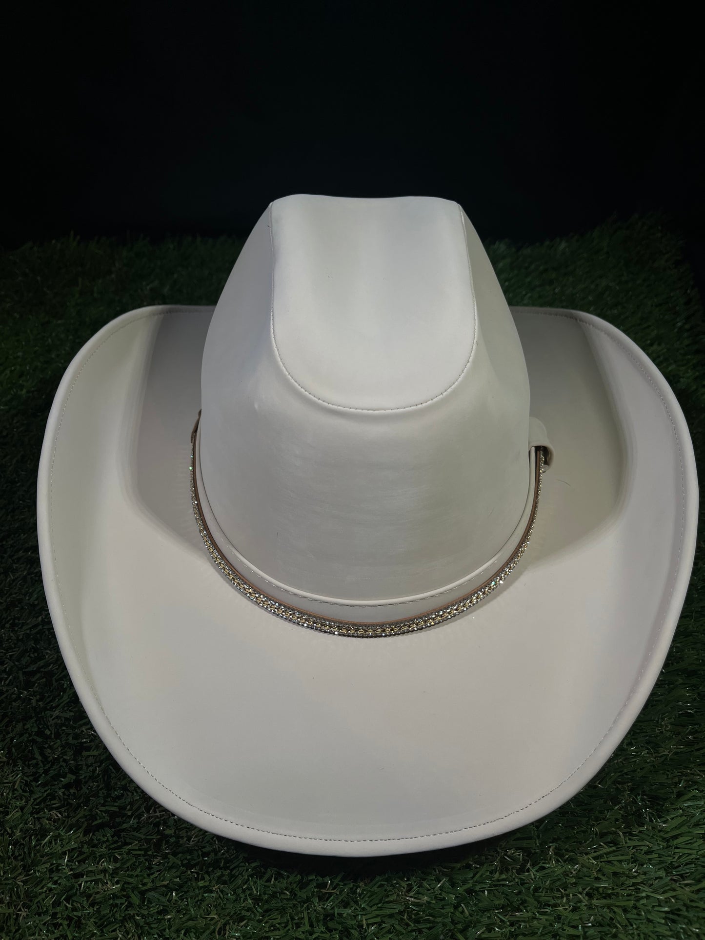 Ivory Sunset – Golden Horizon Hat