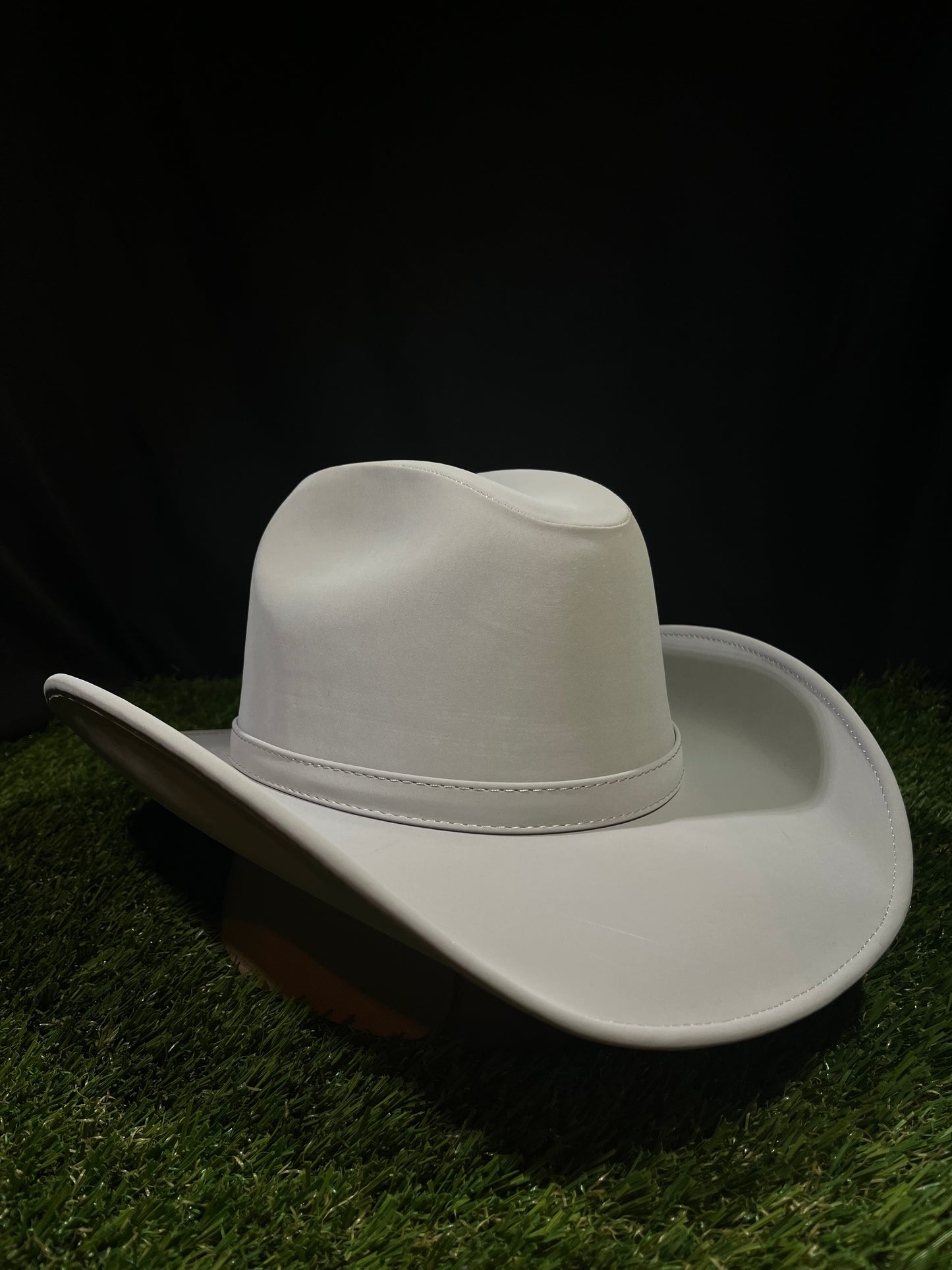 Classic Ivory White Hat