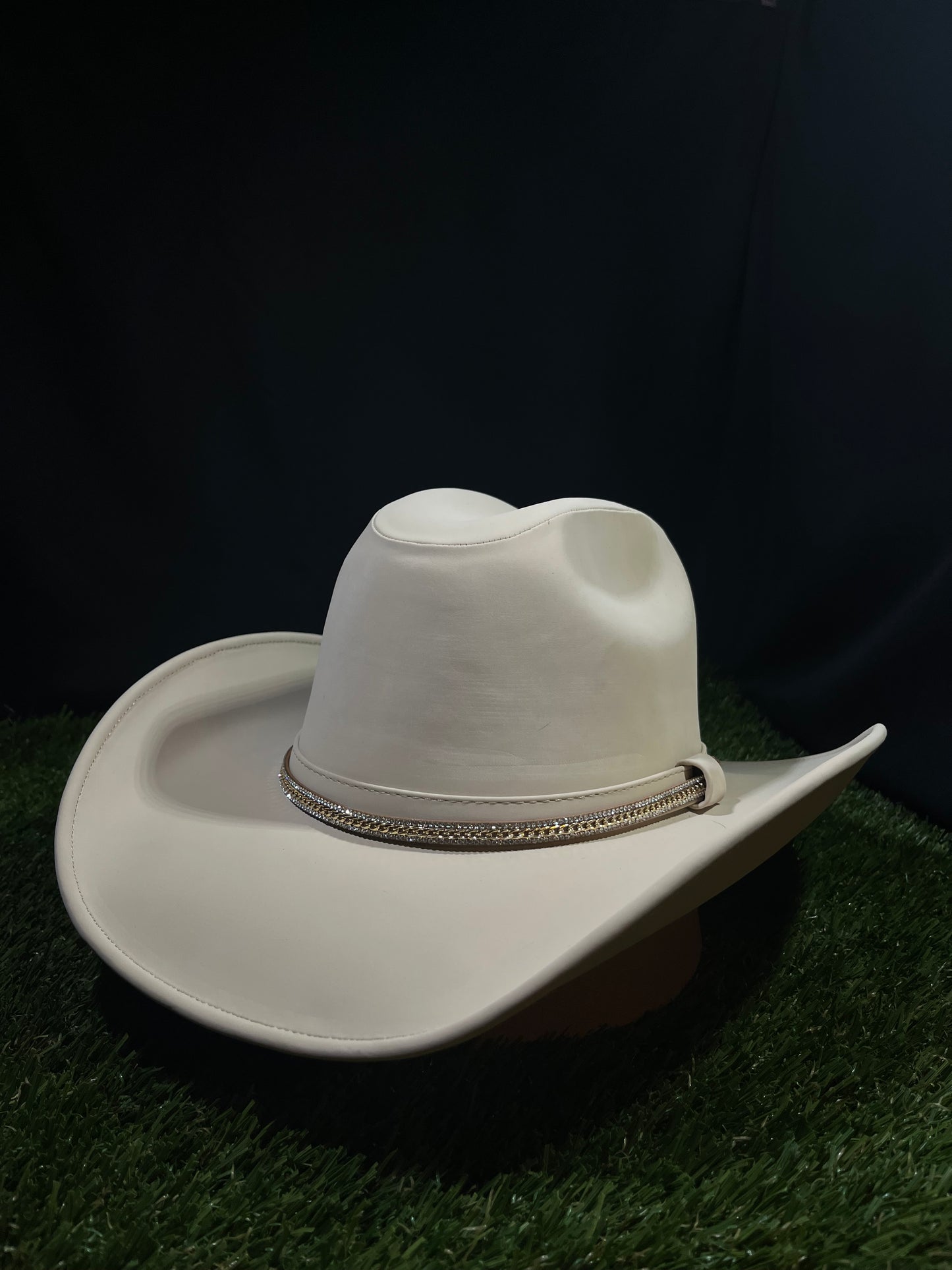 Ivory Sunset – Golden Horizon Hat