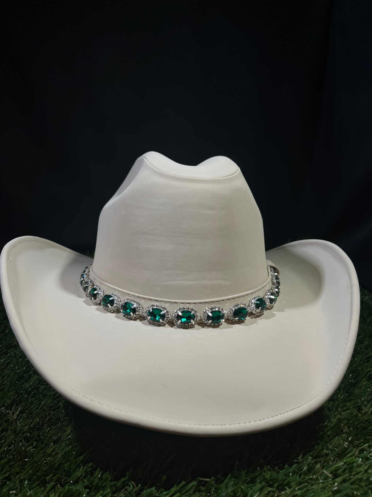Ivory Emerald Green Diamond Hat