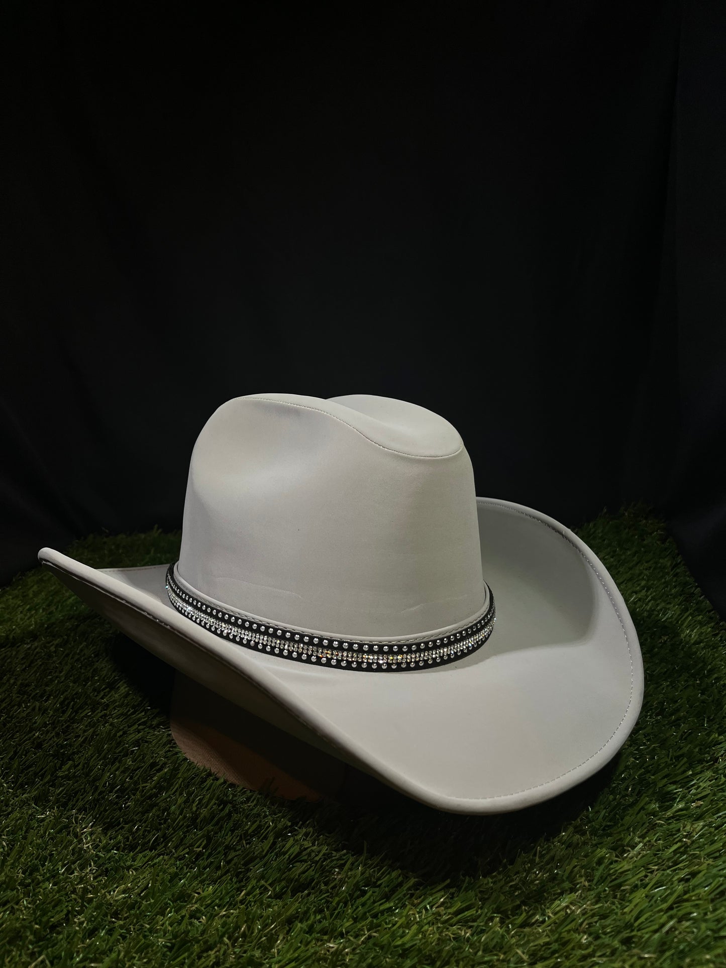 Ivory Nightfall Black Diamond Hat