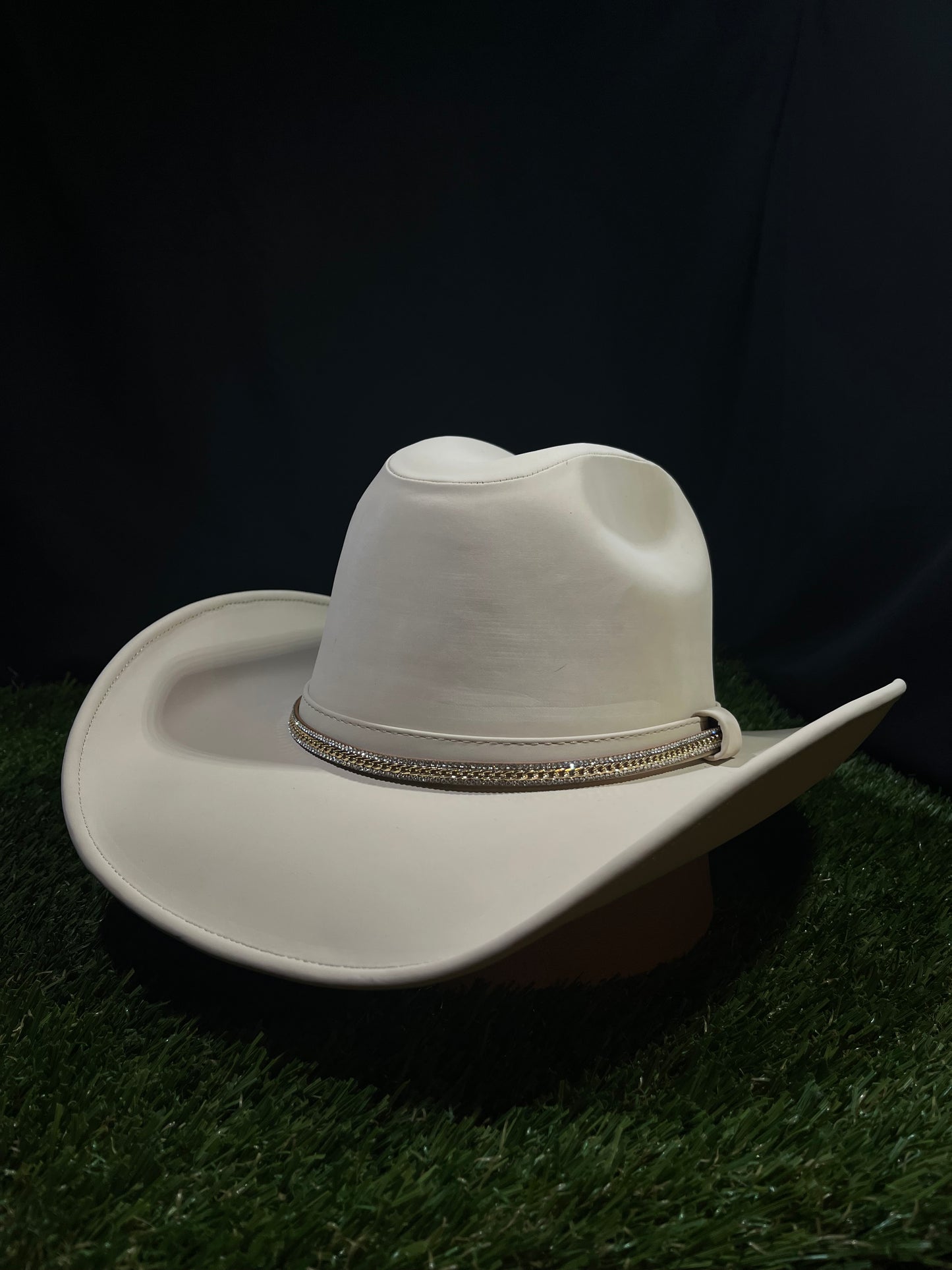 Ivory Sunset – Golden Horizon Hat