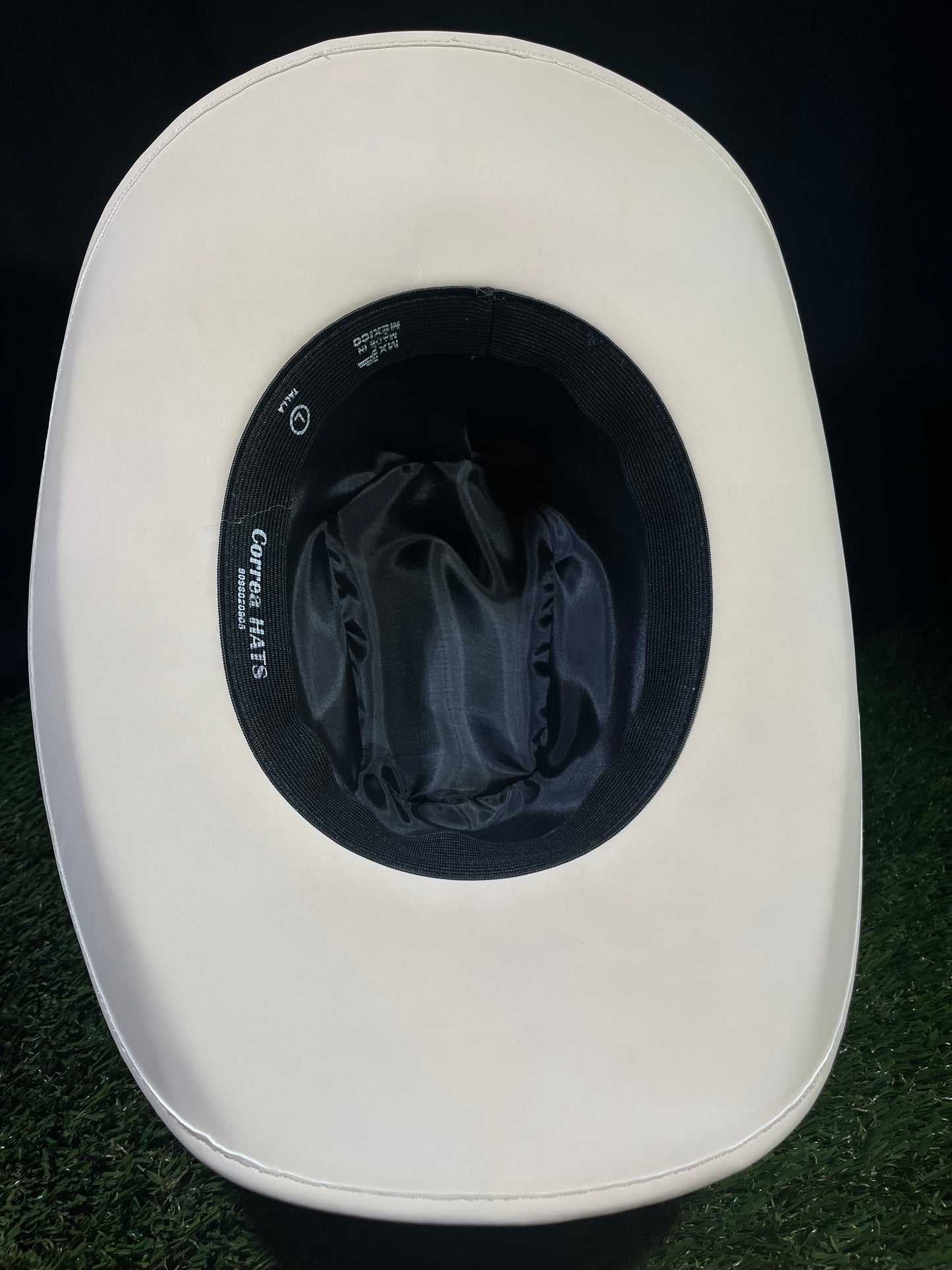 Ivory Sunset – Golden Horizon Hat