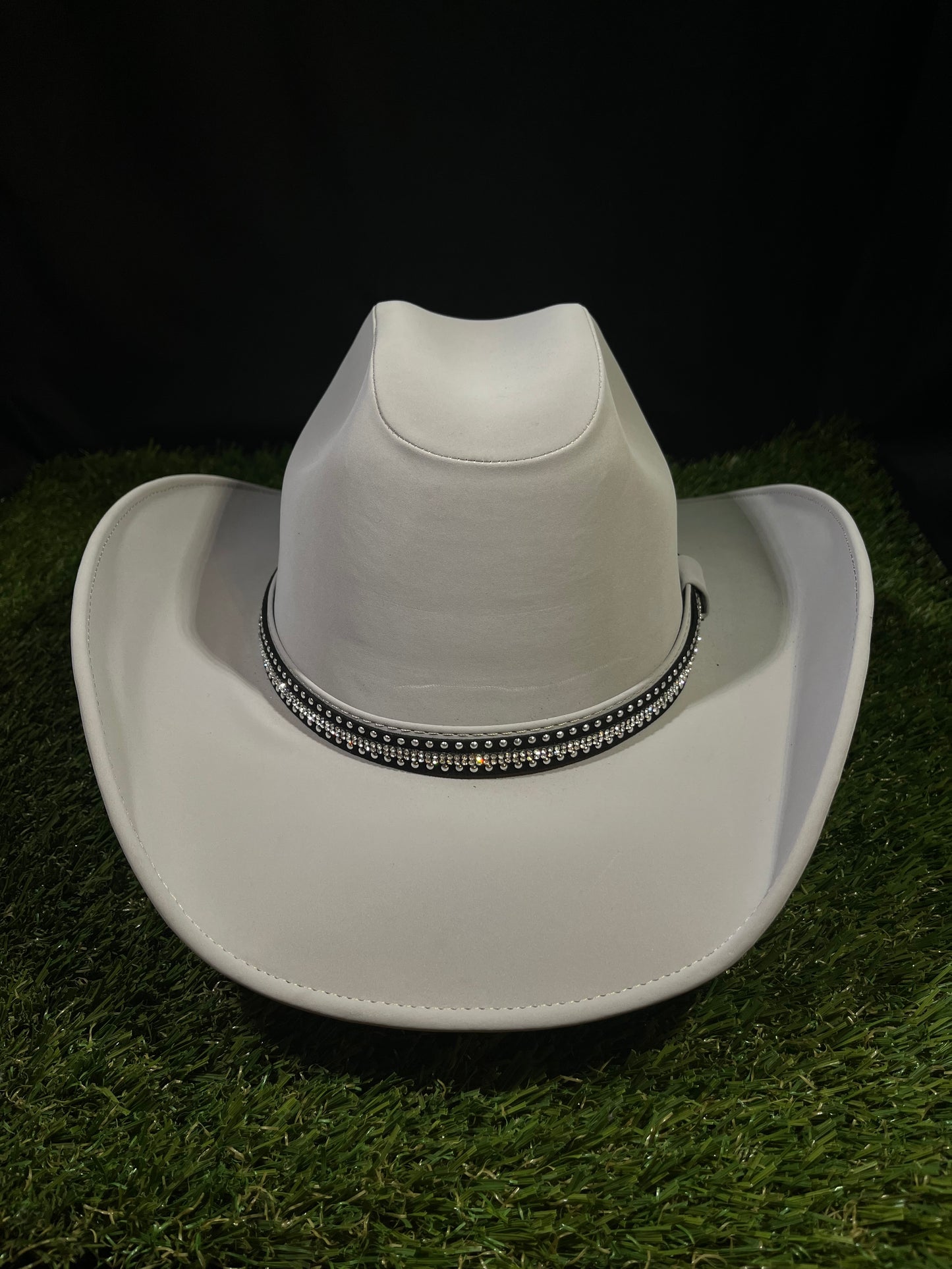 Ivory Nightfall Black Diamond Hat