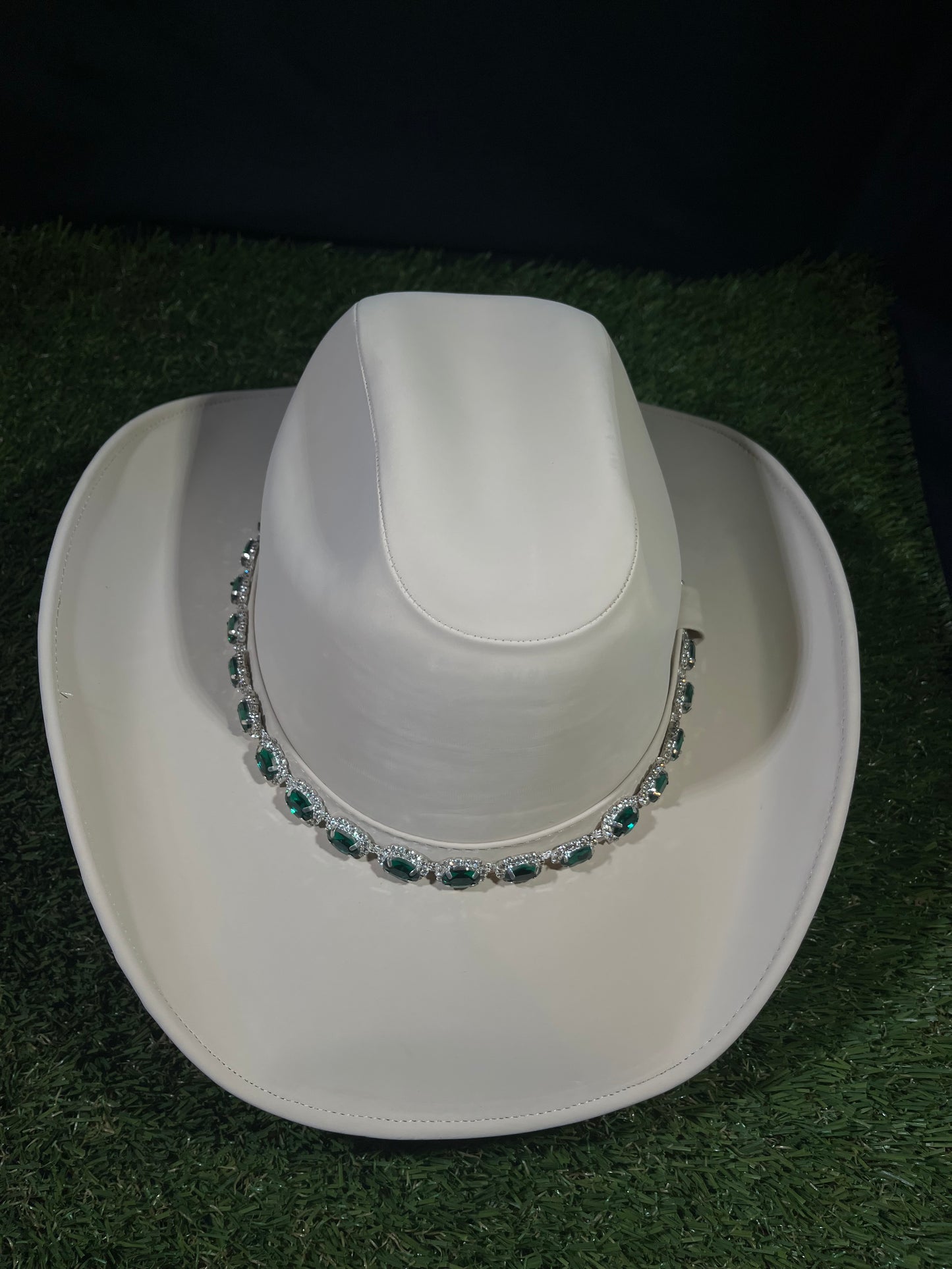 Ivory Emerald Green Diamond Hat