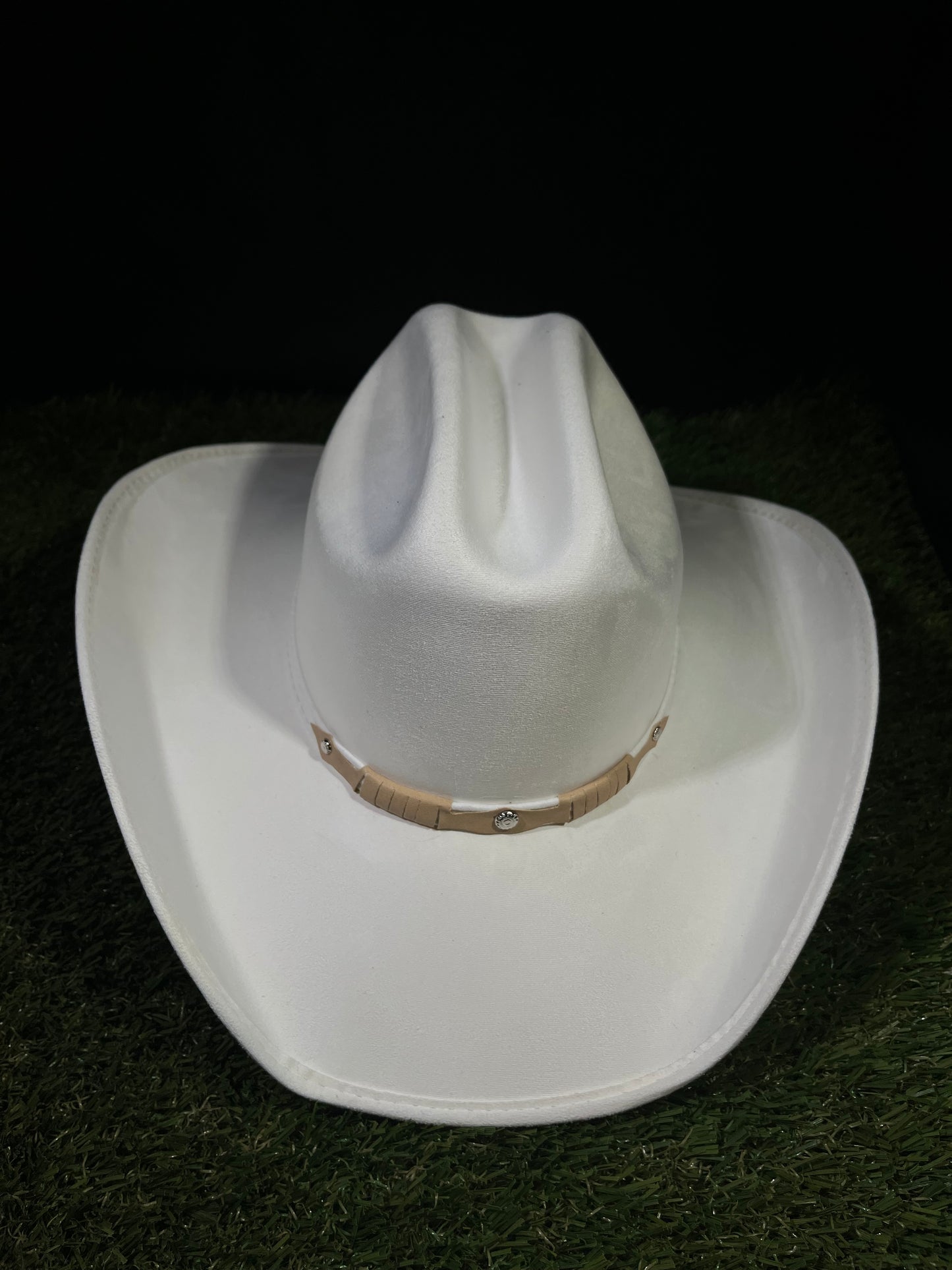 Timeless White Felt Cowboy Cowgirl Hat