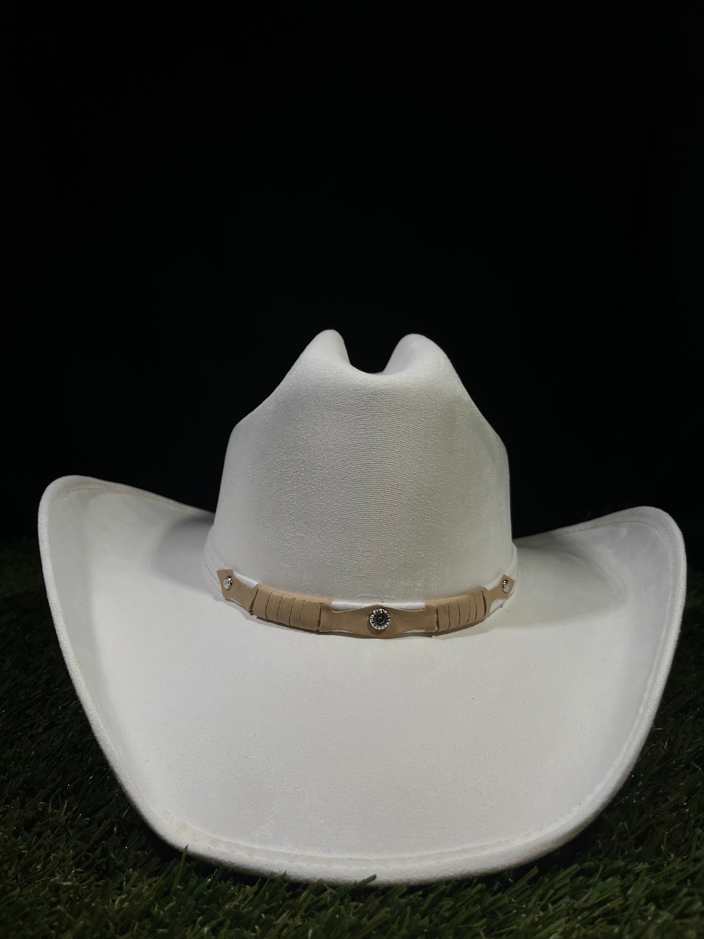 Timeless White Felt Cowboy Cowgirl Hat