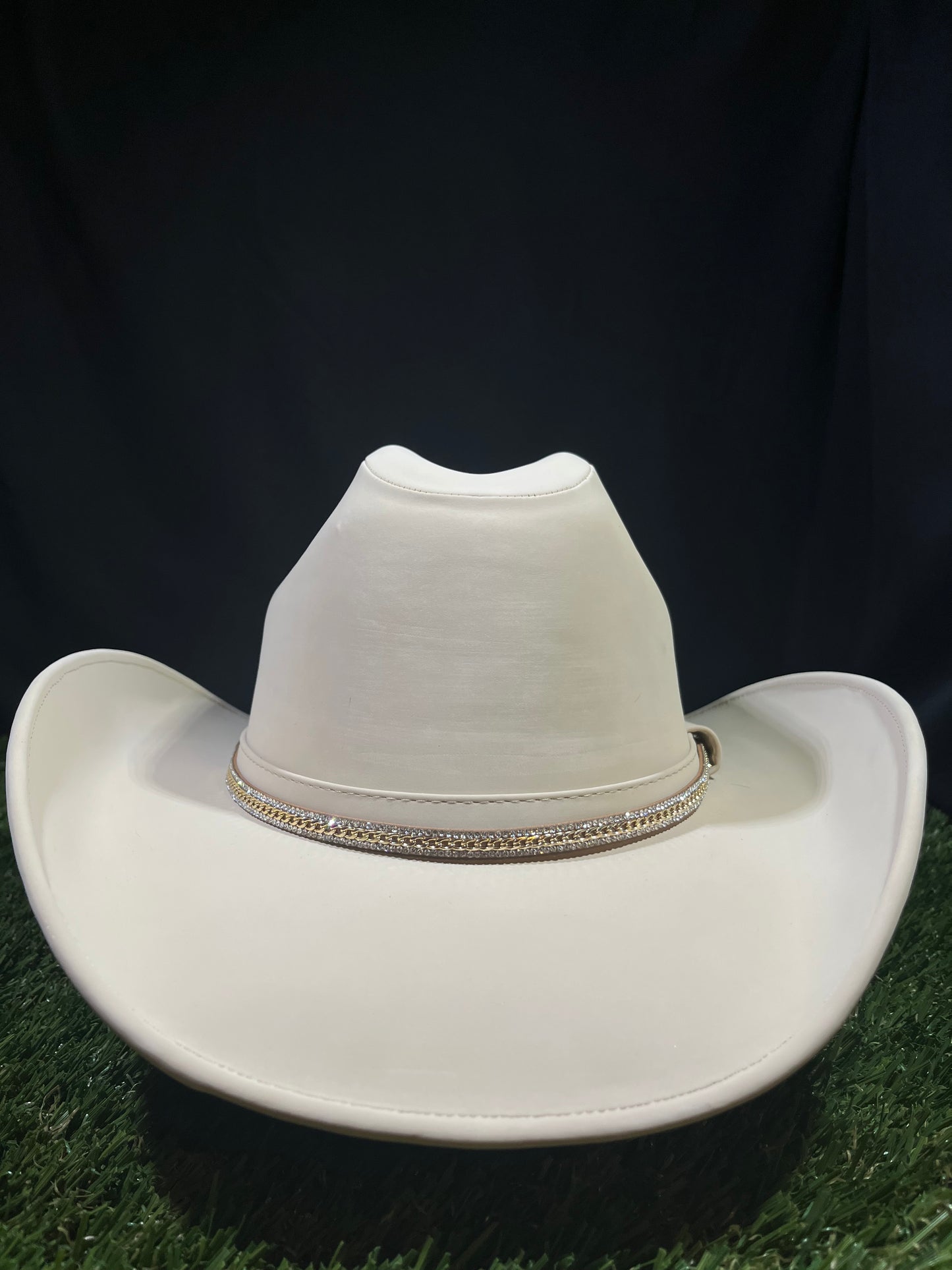 Ivory Sunset – Golden Horizon Hat