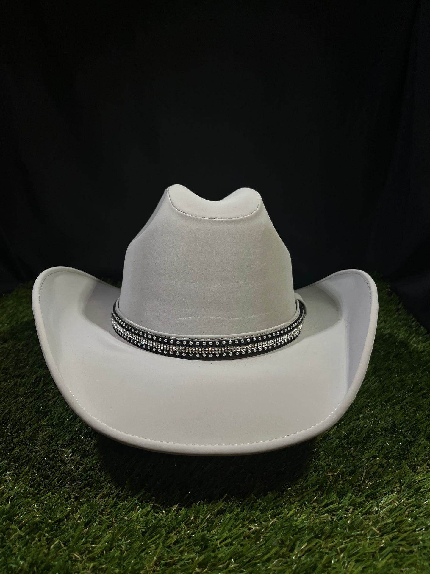 Ivory Nightfall Black Diamond Hat