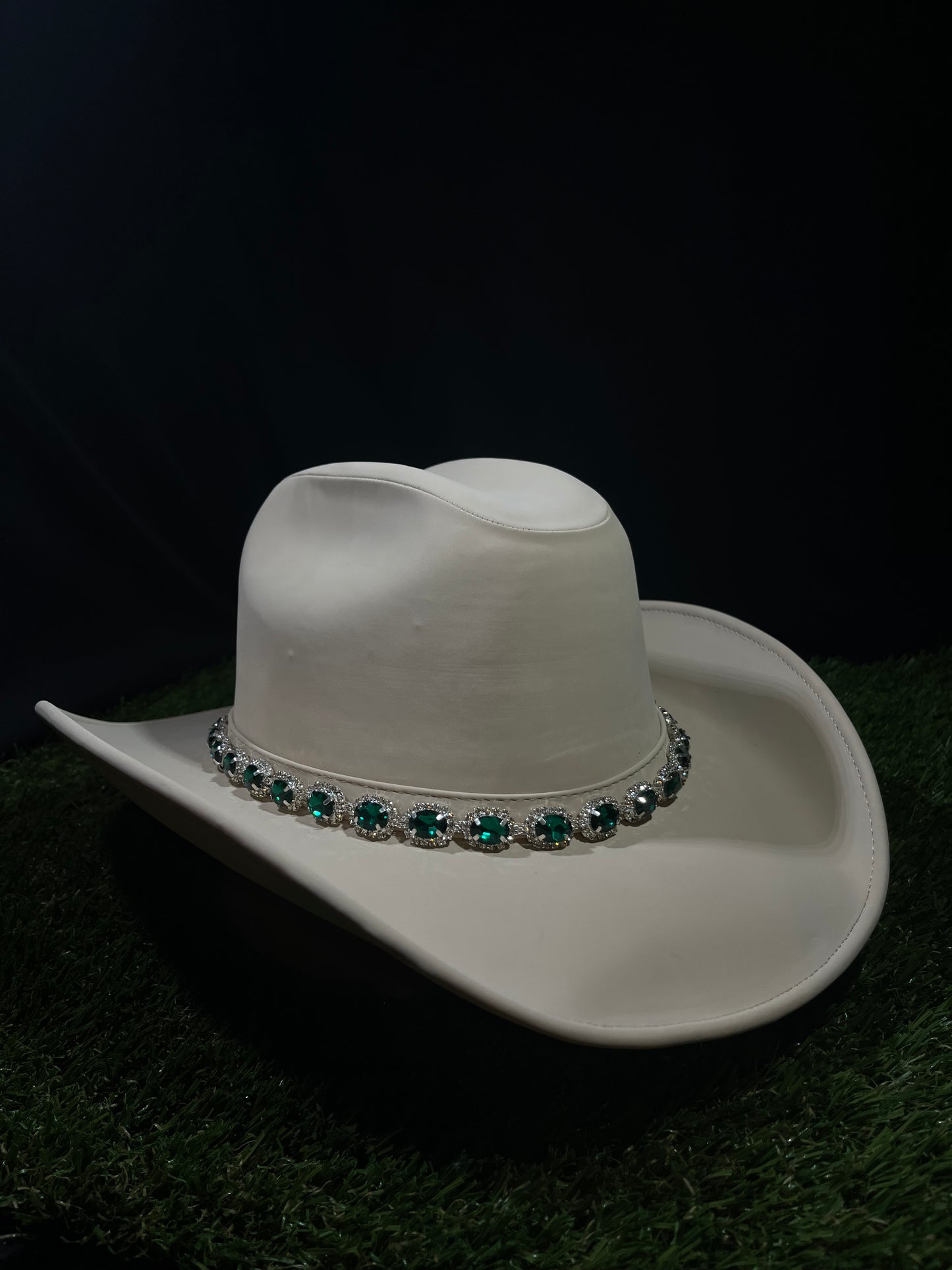 Ivory Emerald Green Diamond Hat