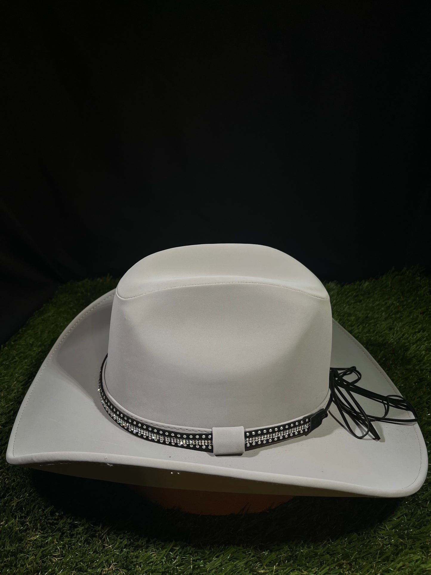 Ivory Nightfall Black Diamond Hat